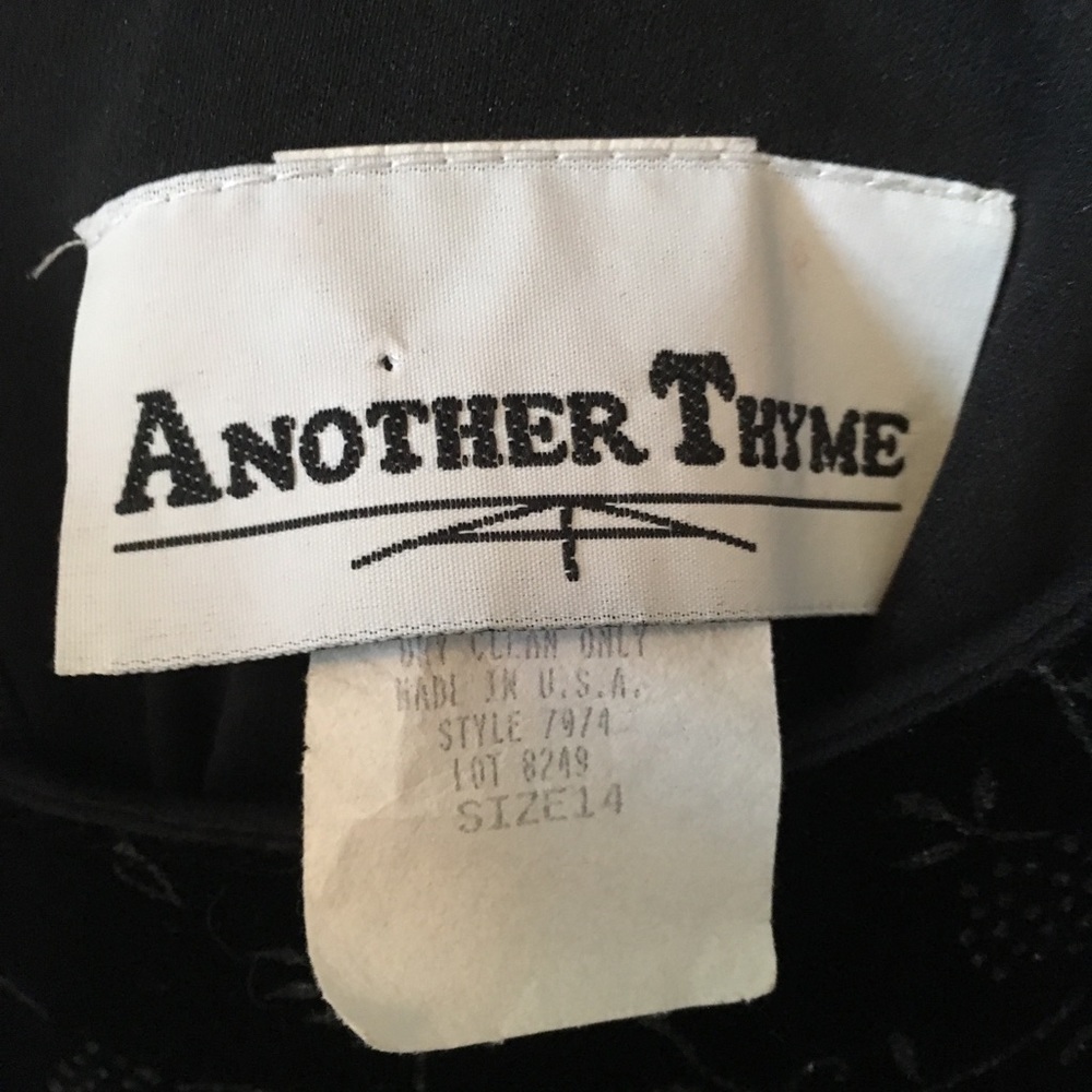 Beautiful long velvet dress by Another Thyme Sz14 - Picture 4 of 4